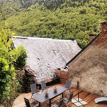Pays De L'ours Pyrenees Calme De La Montagne Et Nature, Randonnee, Espagne A 10 Minuts بيت للعطل Melles