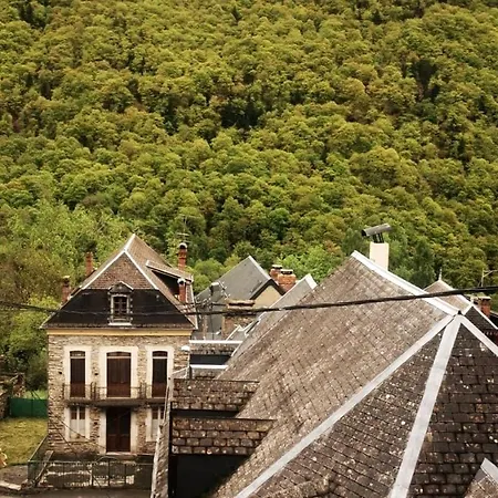 Pays De L'ours Pyrenees Calme De La Montagne Et Nature, Randonnee, Espagne A 10 Minuts Melles